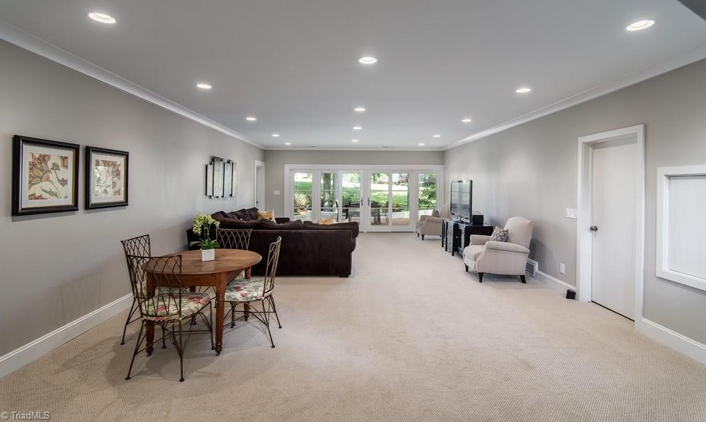 1002 Dover Road Greensboro, NC 27408 - Photo 22 of 30 Gallery Image 22