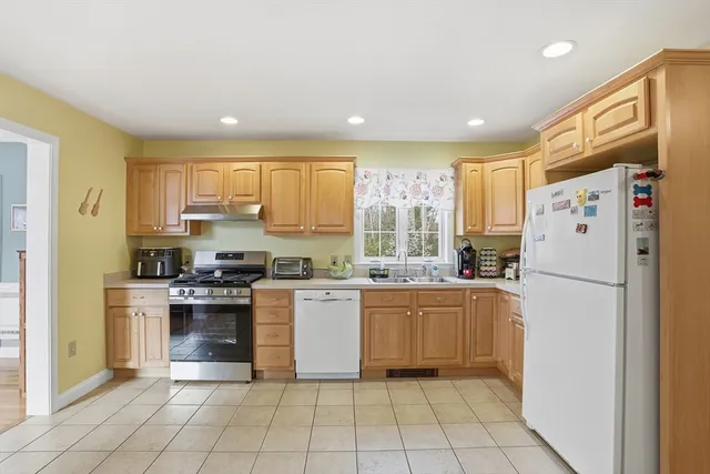 $629,900 | 56 Bilotta Way, Fitchburg, MA 01420