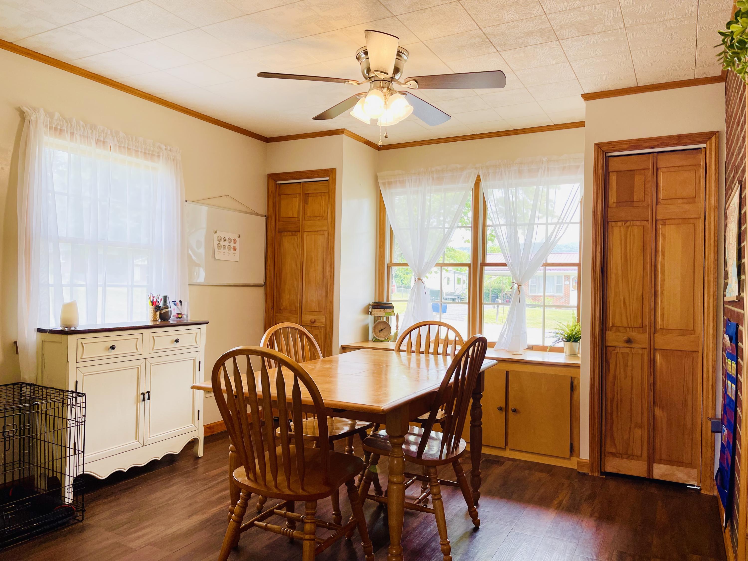 409 Winding Way Covington, VA 24426 - Photo 16 of 40 FA32AEF4-8D40-46F9-A00D-D01DBA6E2569