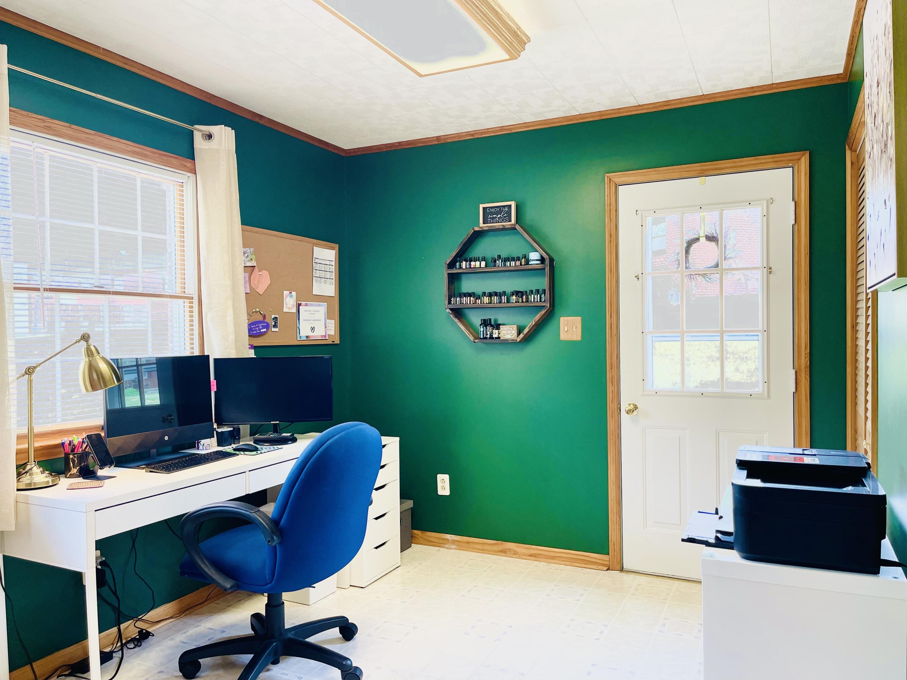 409 Winding Way Covington, VA 24426 - Photo 18 of 40 5EE27717-CCCE-4DE7-B240-6D76A6A1DFF0