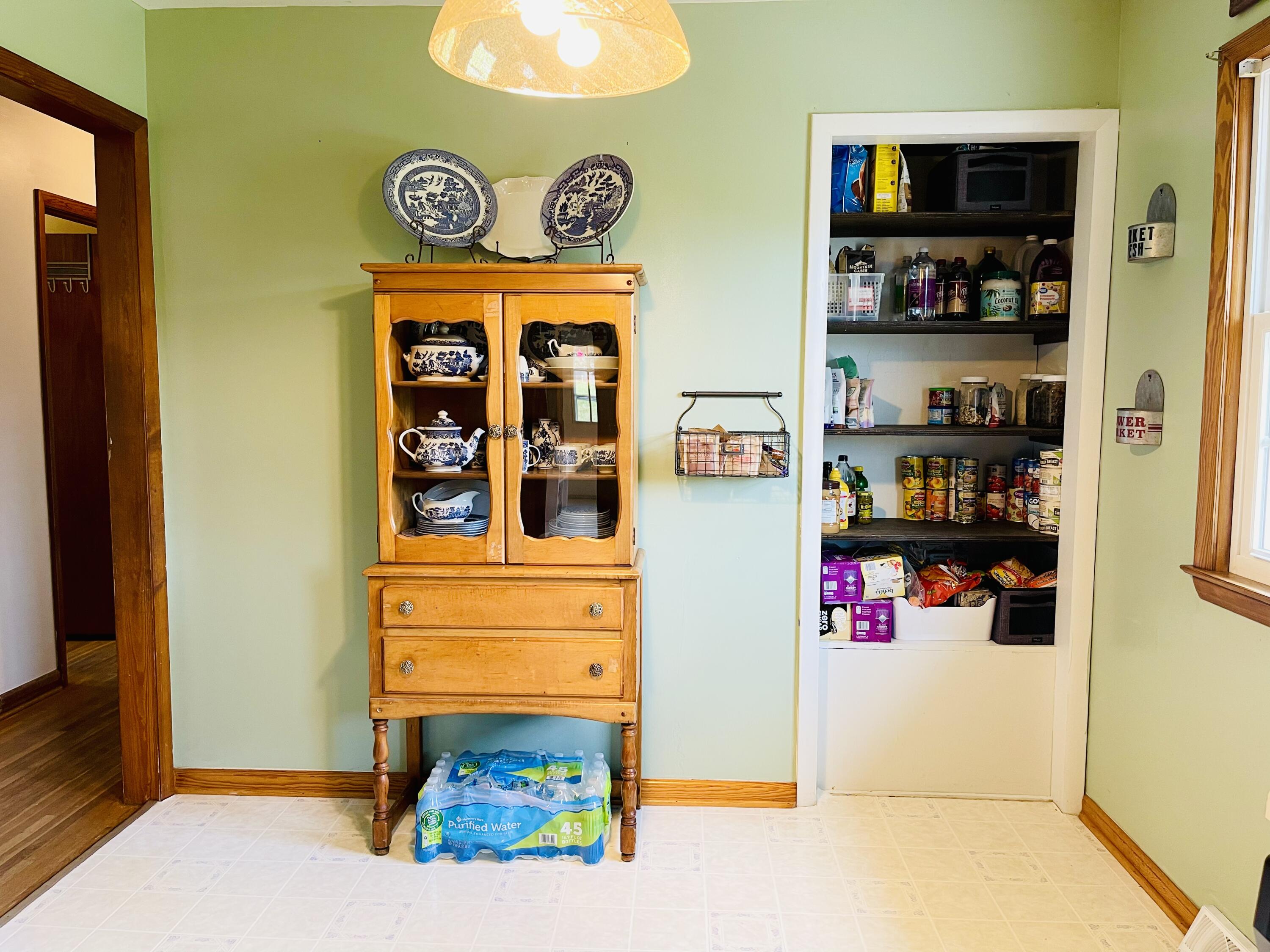 409 Winding Way Covington, VA 24426 - Photo 23 of 40 E436D0B6-5344-4E37-A443-248A7D94A825