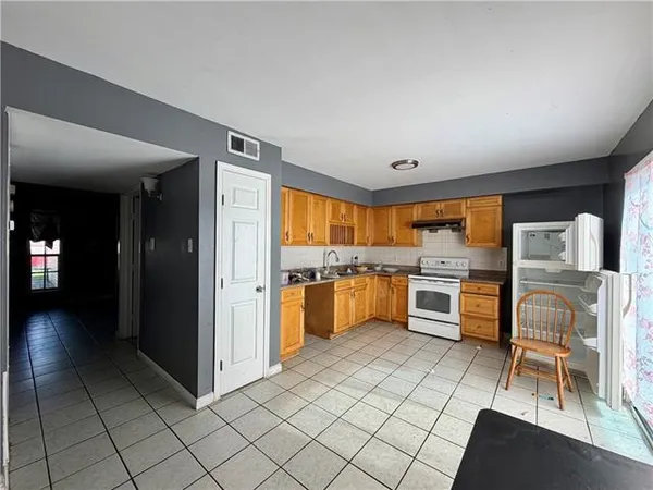 $1,595 | 3615 Jupiter Drive, Chalmette, LA 70043