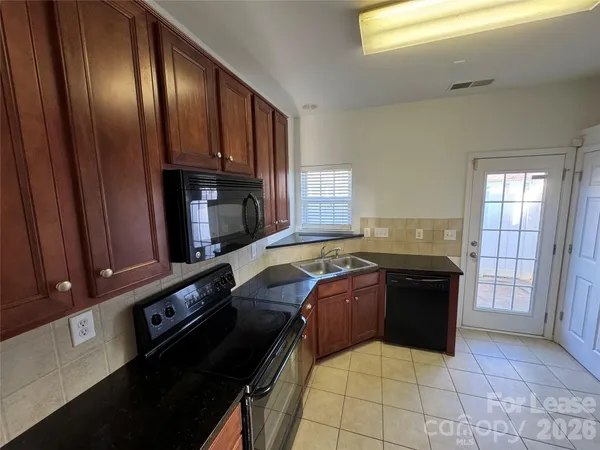 $1,925 | 12069 Stratfield Pl Circle, Pineville, NC 28134