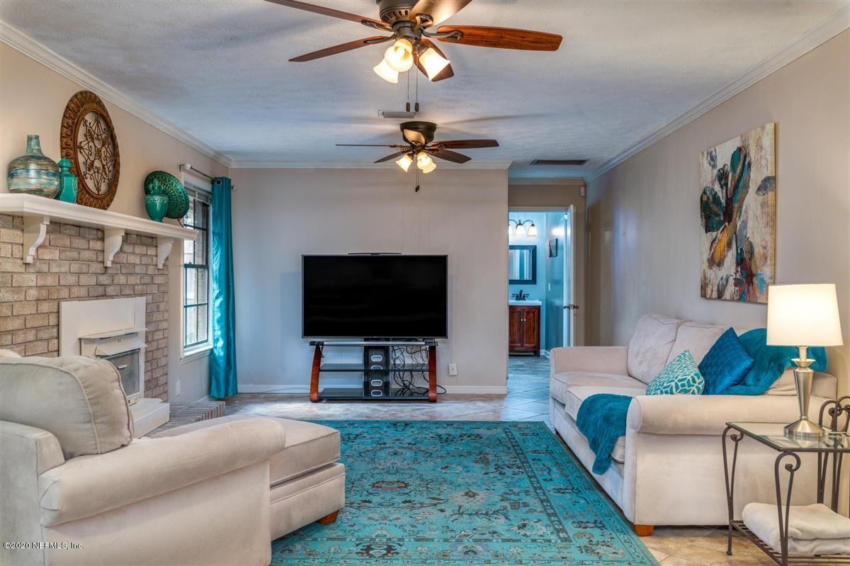 4423 River Trail Road Jacksonville, FL 32277 - Photo 11 of 34 Family Room