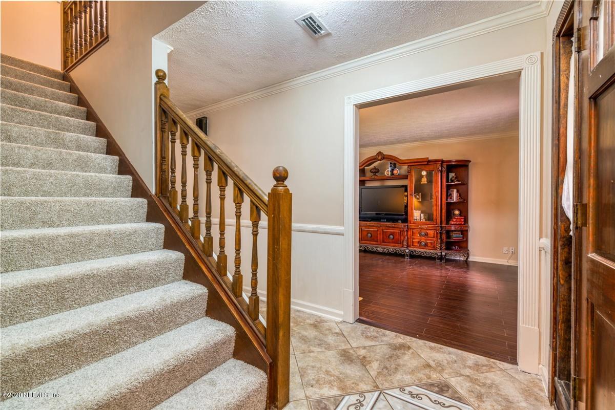 4423 River Trail Road Jacksonville, FL 32277 - Photo 5 of 34 Entryway