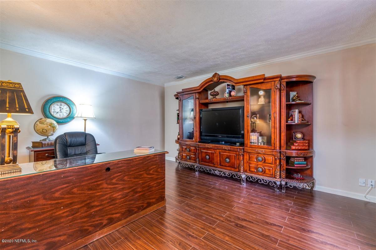 4423 River Trail Road Jacksonville, FL 32277 - Photo 6 of 34 Flex Room (Office/Formal LR/Playroom)