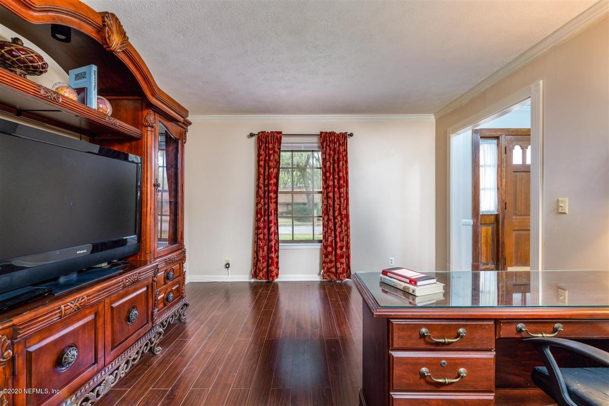 4423 River Trail Road Jacksonville, FL 32277 - Photo 7 of 34 Flex Room (Office/Formal LR/Playroom)