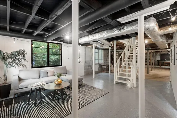 $3,700 | 2233 Clairmont Road, Atlanta, GA 30329