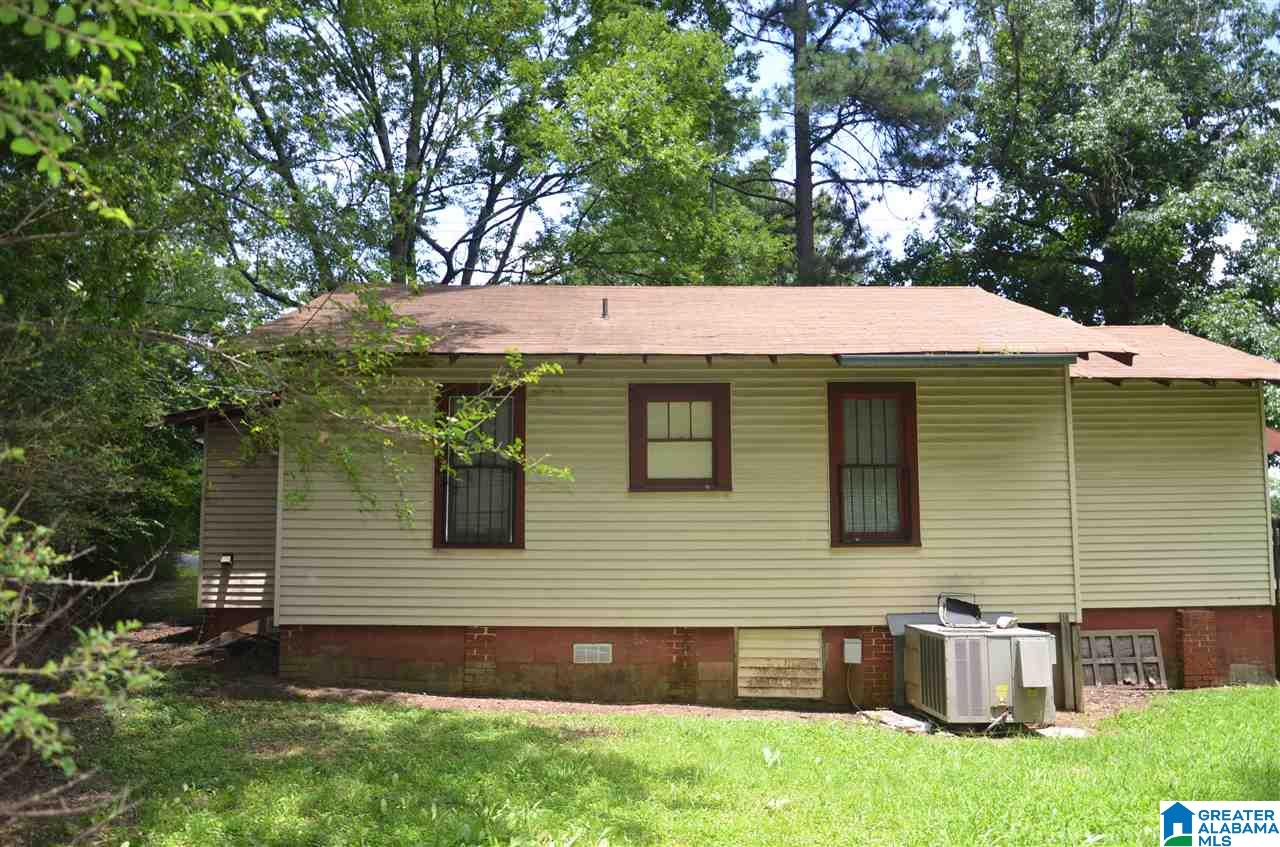 104 Knight Avenue Bessemer, AL 35023 - Photo 3 of 31