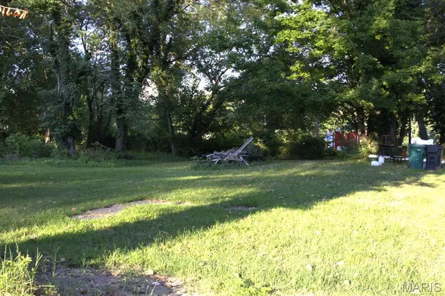 $2,000 | 1418 North 43rd Street, East St. Louis, IL 62204