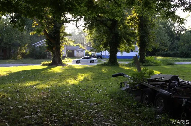 $2,000 | 1418 North 43rd Street, East St. Louis, IL 62204