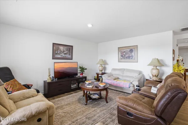 $324,900 | 1237 Cole Drive, Talbott, TN 37877