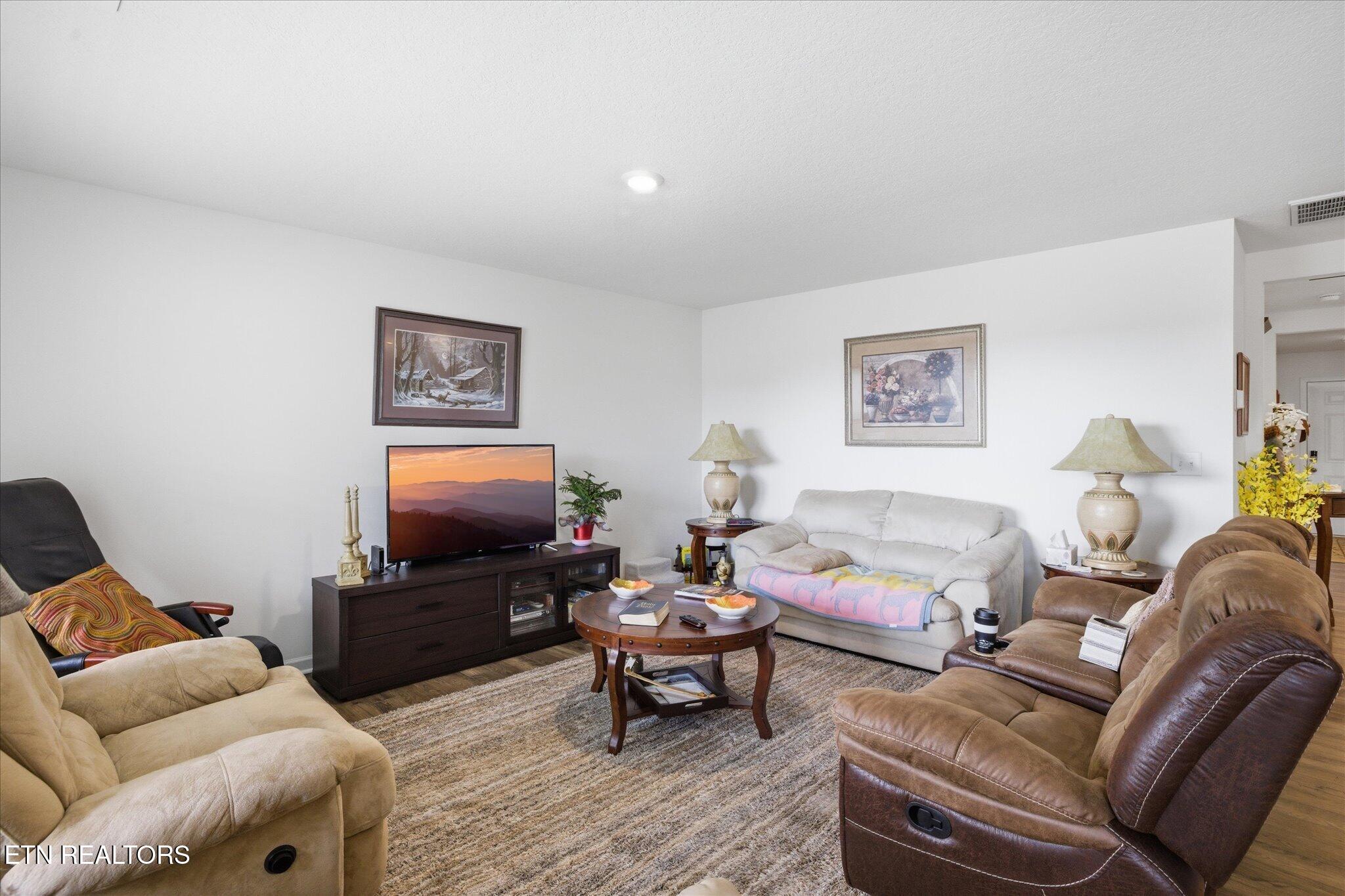 1237 Cole Drive Talbott, TN 37877 - Photo 3 of 23 03-IMG_0029