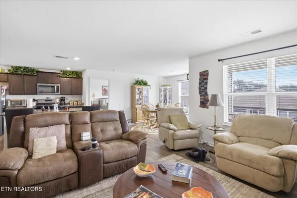 $324,900 | 1237 Cole Drive, Talbott, TN 37877