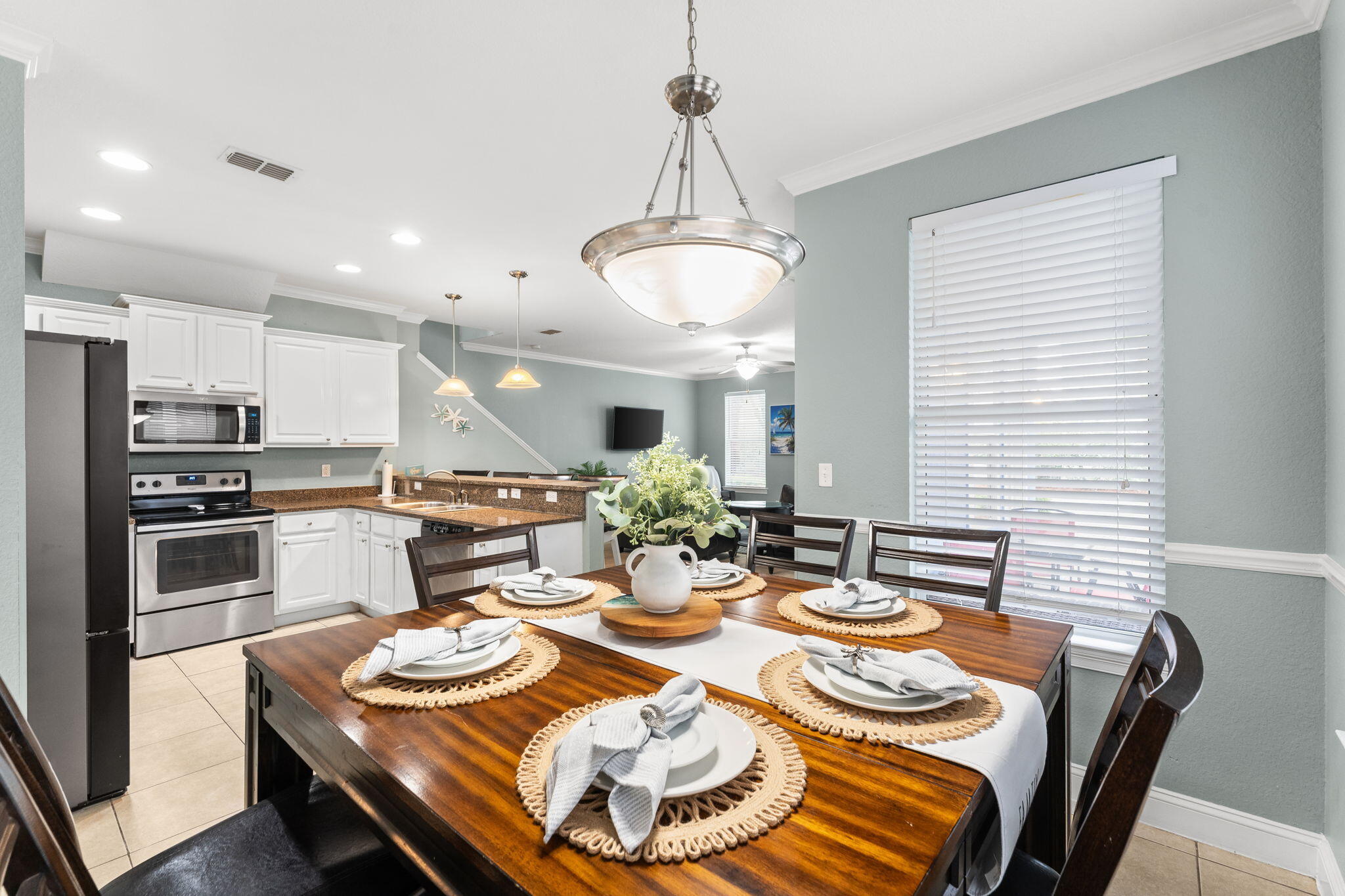 249 Kono Way Destin, FL 32541 - Photo 11 of 44 8-Seat Dining Table