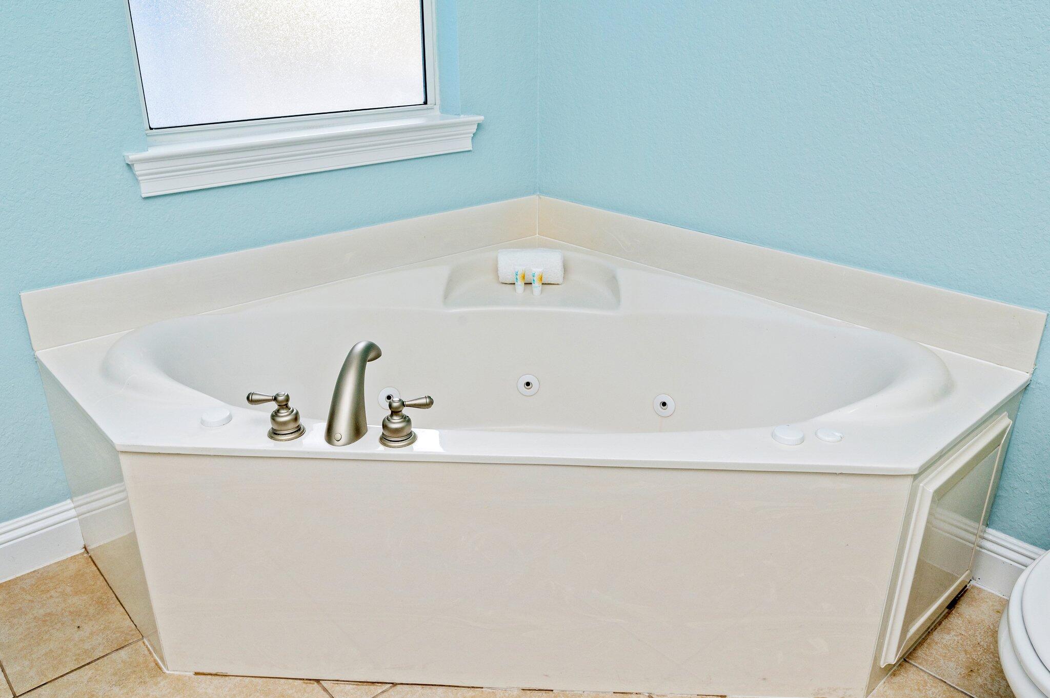 249 Kono Way Destin, FL 32541 - Photo 26 of 44 Ensuite Master Bath with Whirlpool Tub
