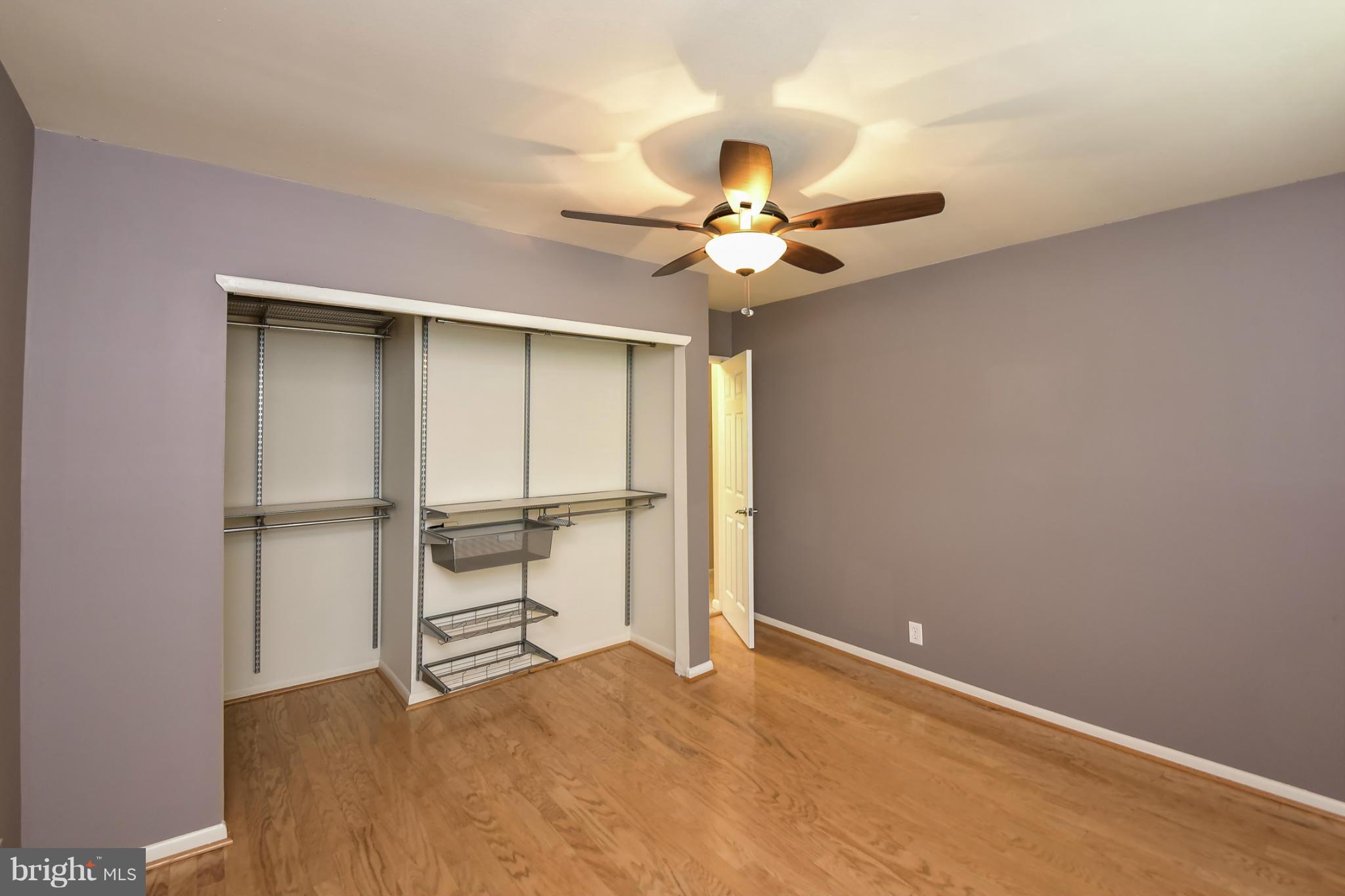 4604 28th Road South, Unit B Arlington, VA 22206 - Photo 22 of 27 Bath (Master)