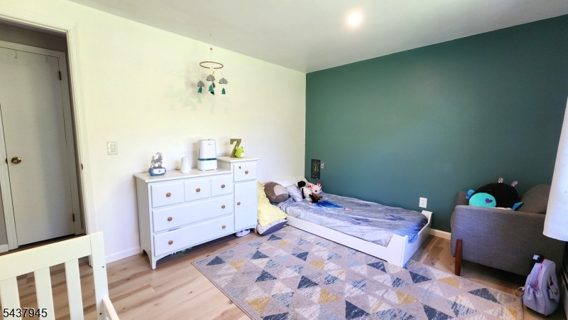 18 Roslyn Road Branchville, NJ 07826 - Photo 42 of 45