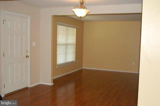 48 Ripley Road Stafford, VA 22556 - Photo 3 of 20 Living Room