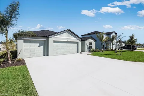 $334,999 | 4085 Caracalla Way, North Fort Myers, FL 33917