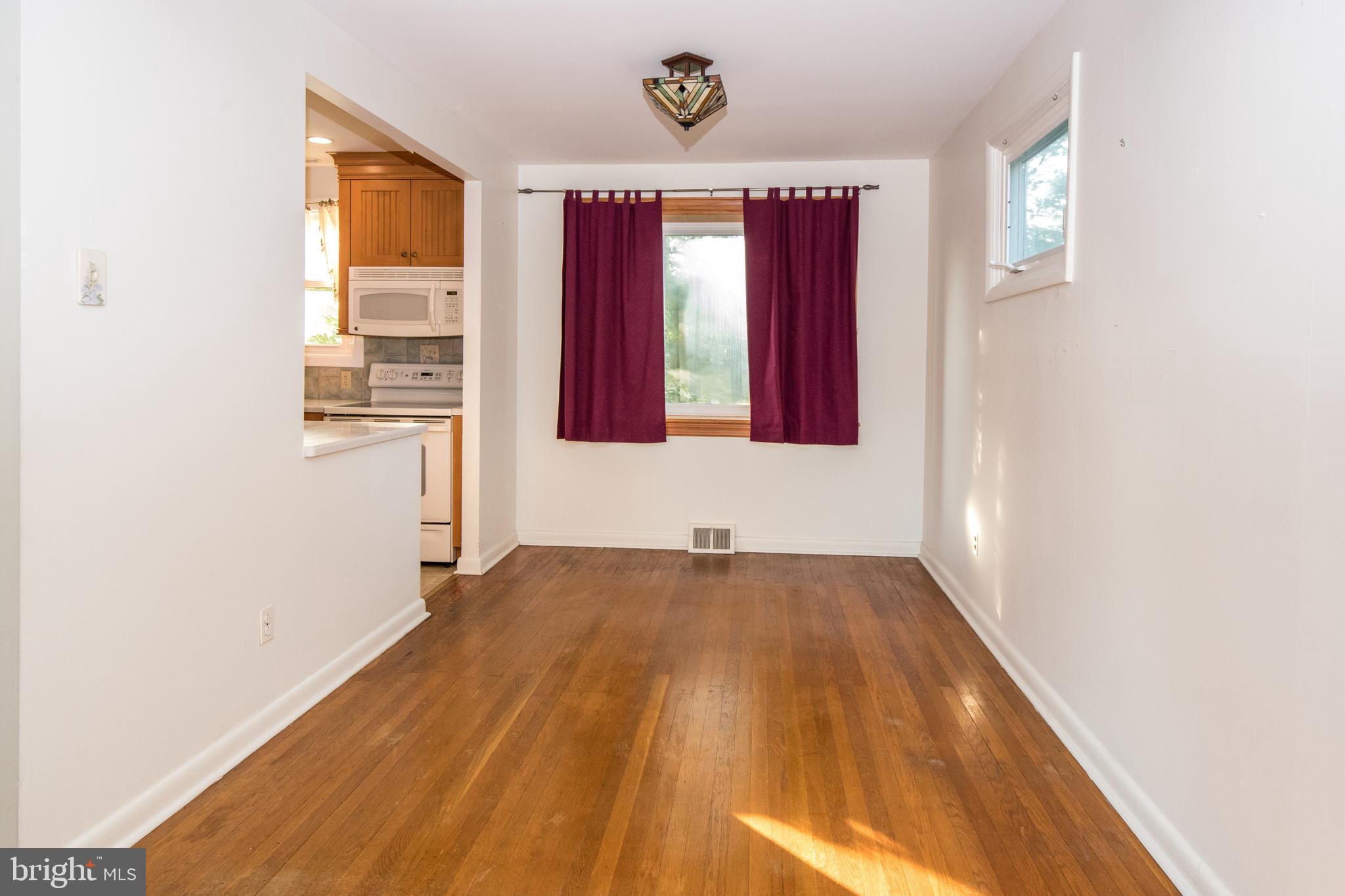 1373 Clarke Road Abington, PA 19001 - Photo 4 of 24 Dining Room
