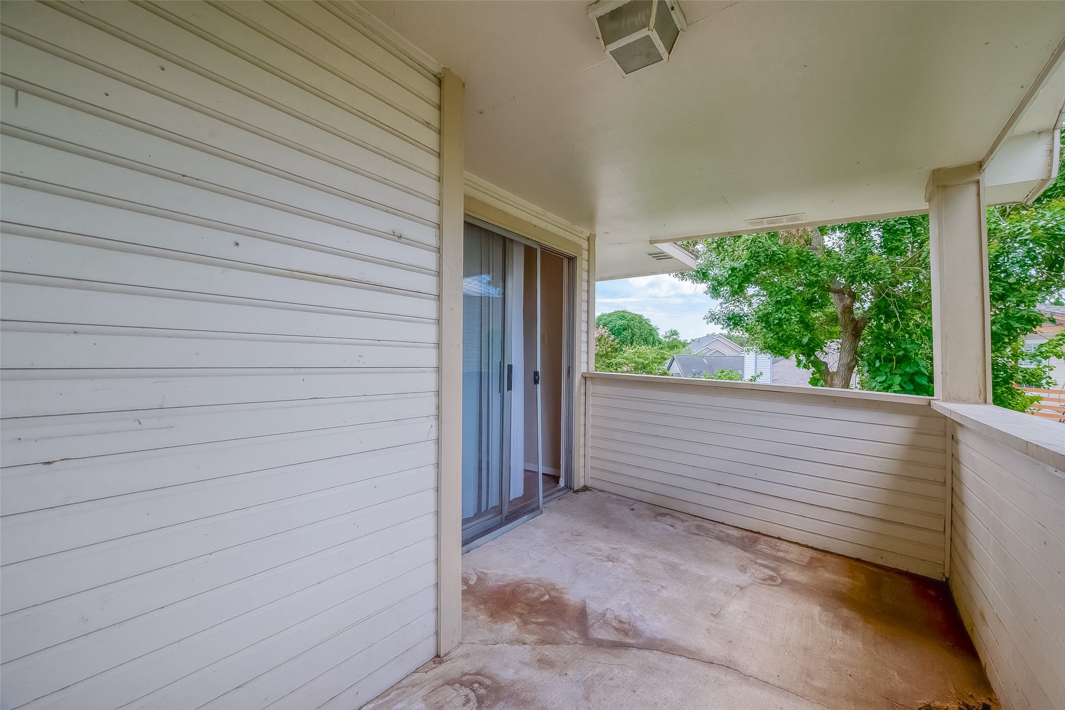 11503 Meadow Lane, Unit D Houston, TX 77477 - Photo 10 of 39 a view of outdoor space and garden
