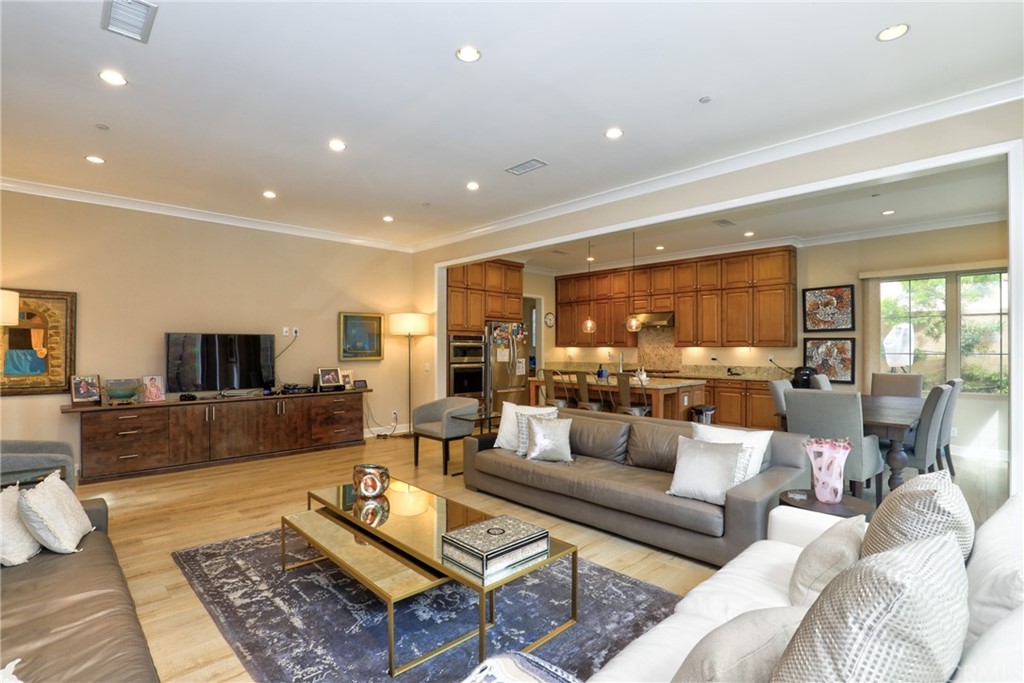 79 Purple Jasmine Irvine, CA 92620 - Photo 32 of 43