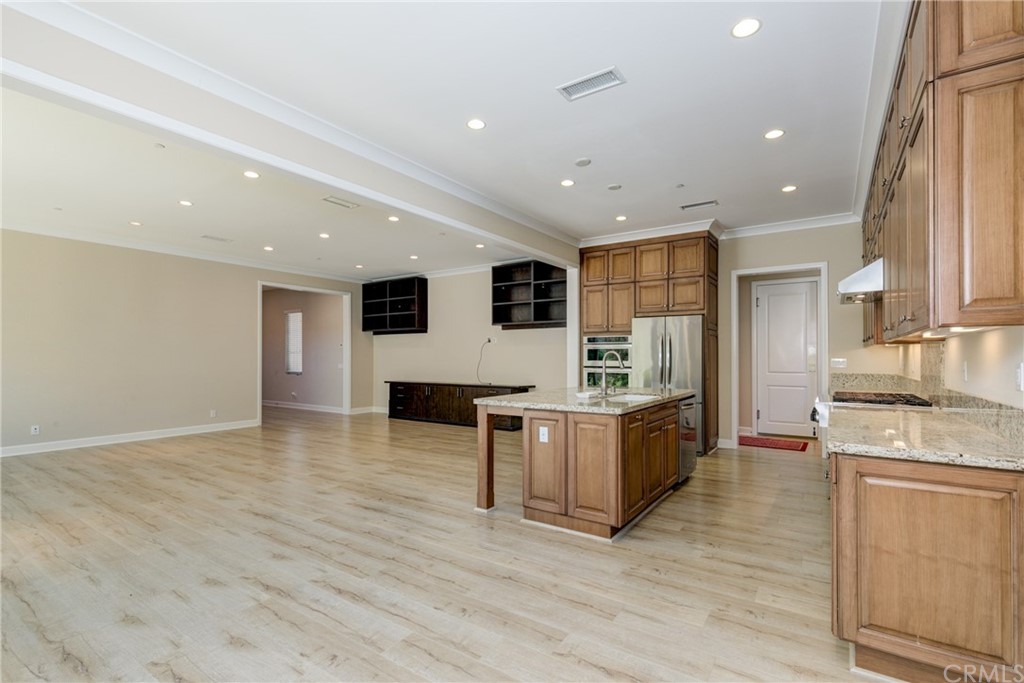 79 Purple Jasmine Irvine, CA 92620 - Photo 6 of 43