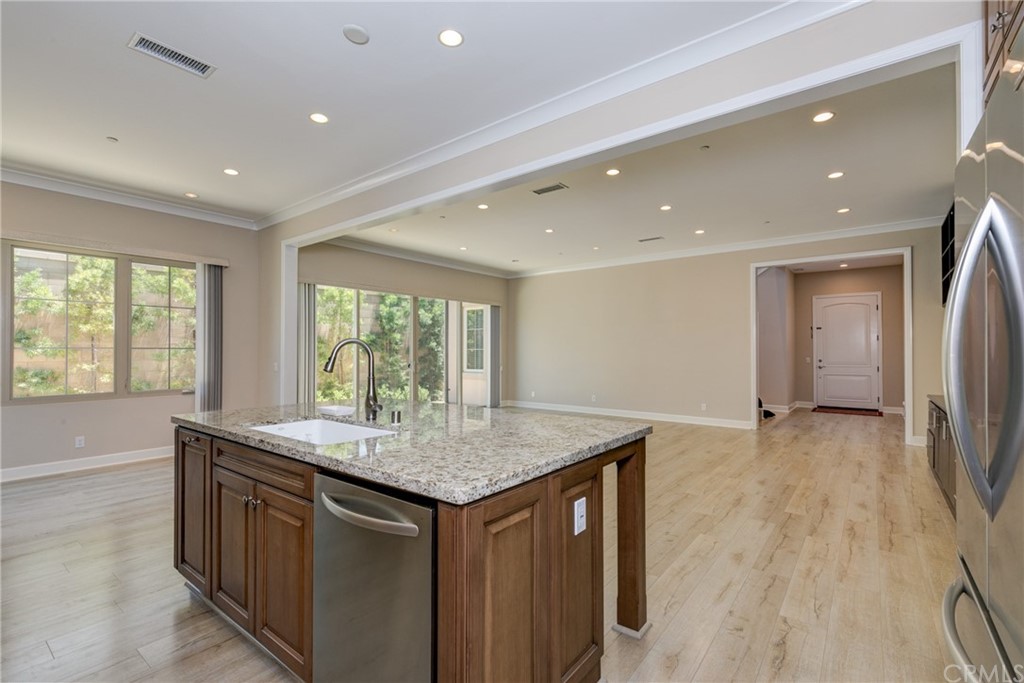 79 Purple Jasmine Irvine, CA 92620 - Photo 9 of 43