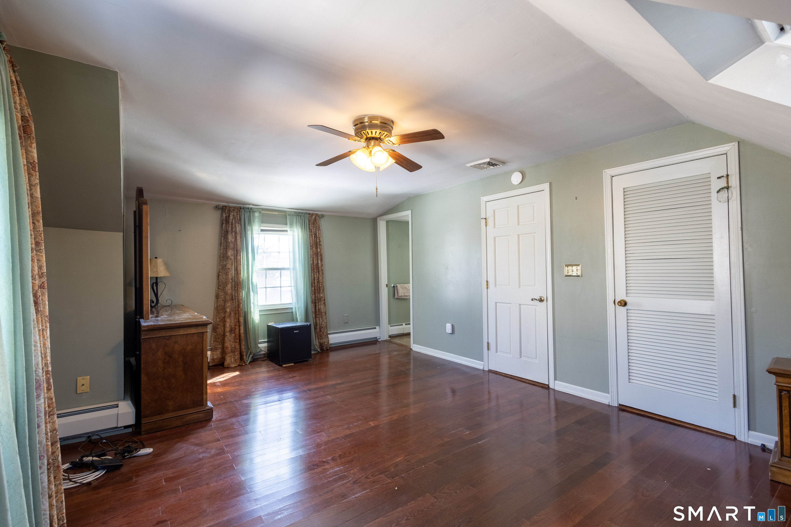 454 South Curtis Street Meriden, CT 06450 - Photo 20 of 36