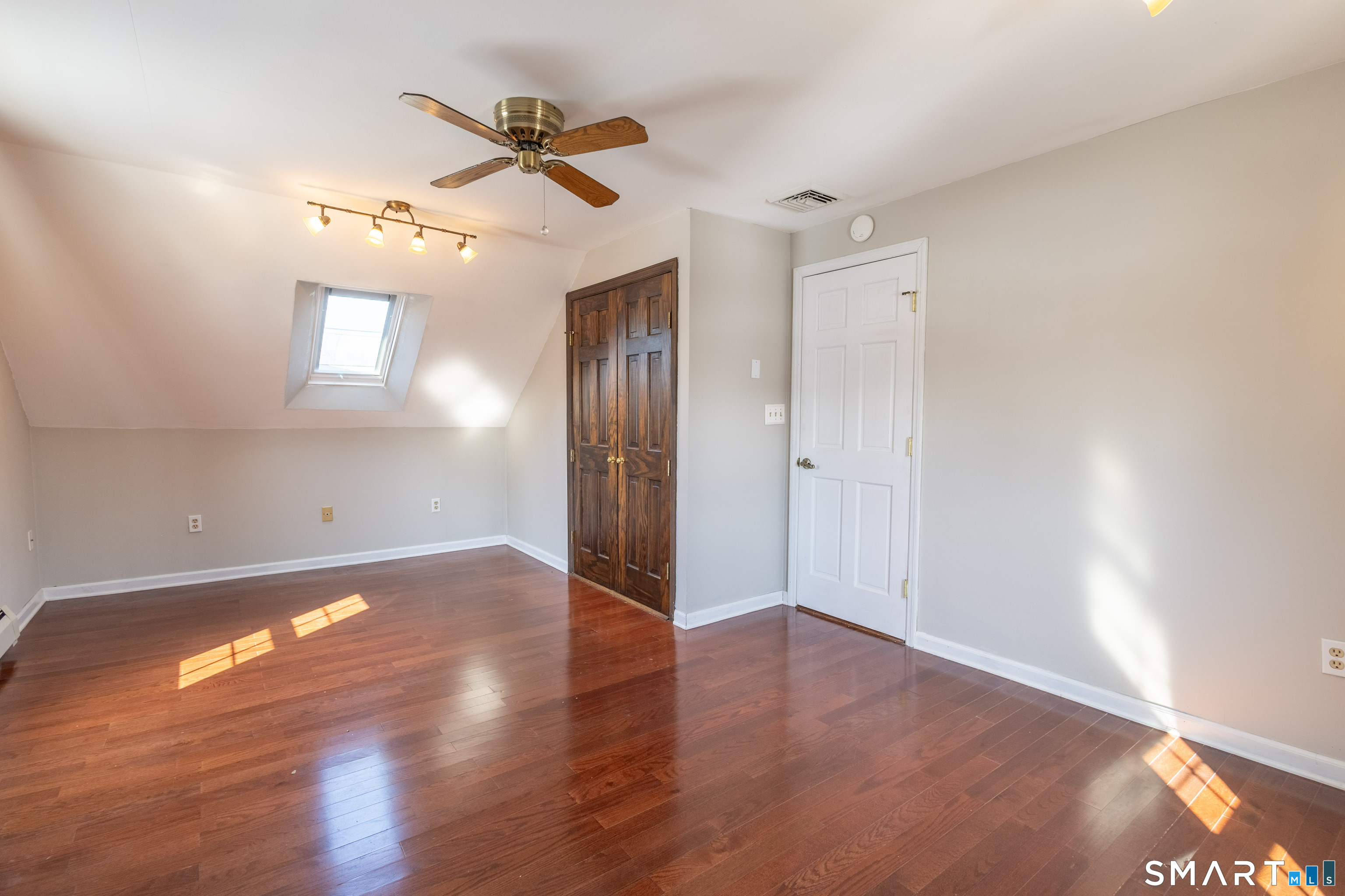 454 South Curtis Street Meriden, CT 06450 - Photo 22 of 36