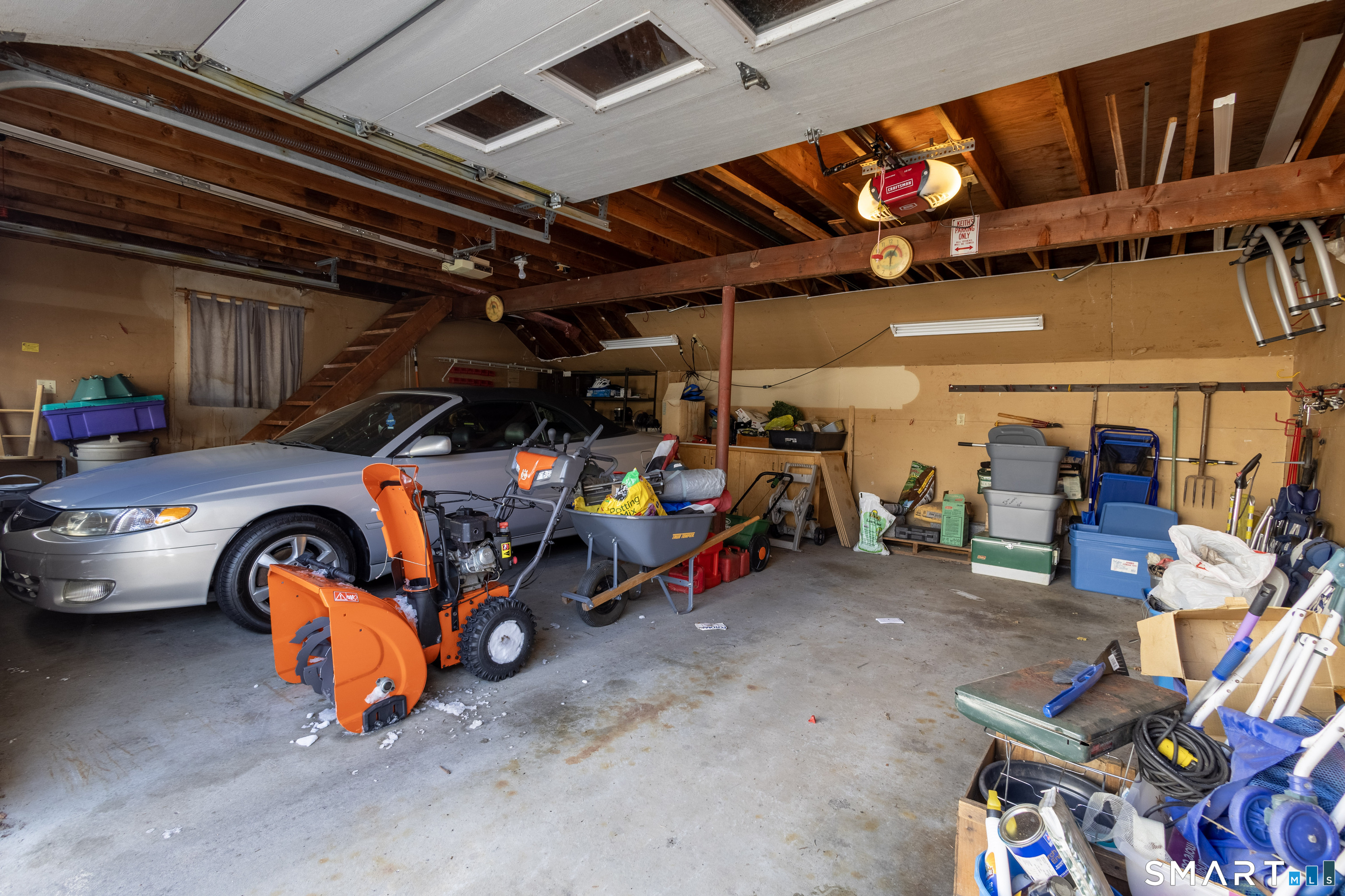 454 South Curtis Street Meriden, CT 06450 - Photo 34 of 36