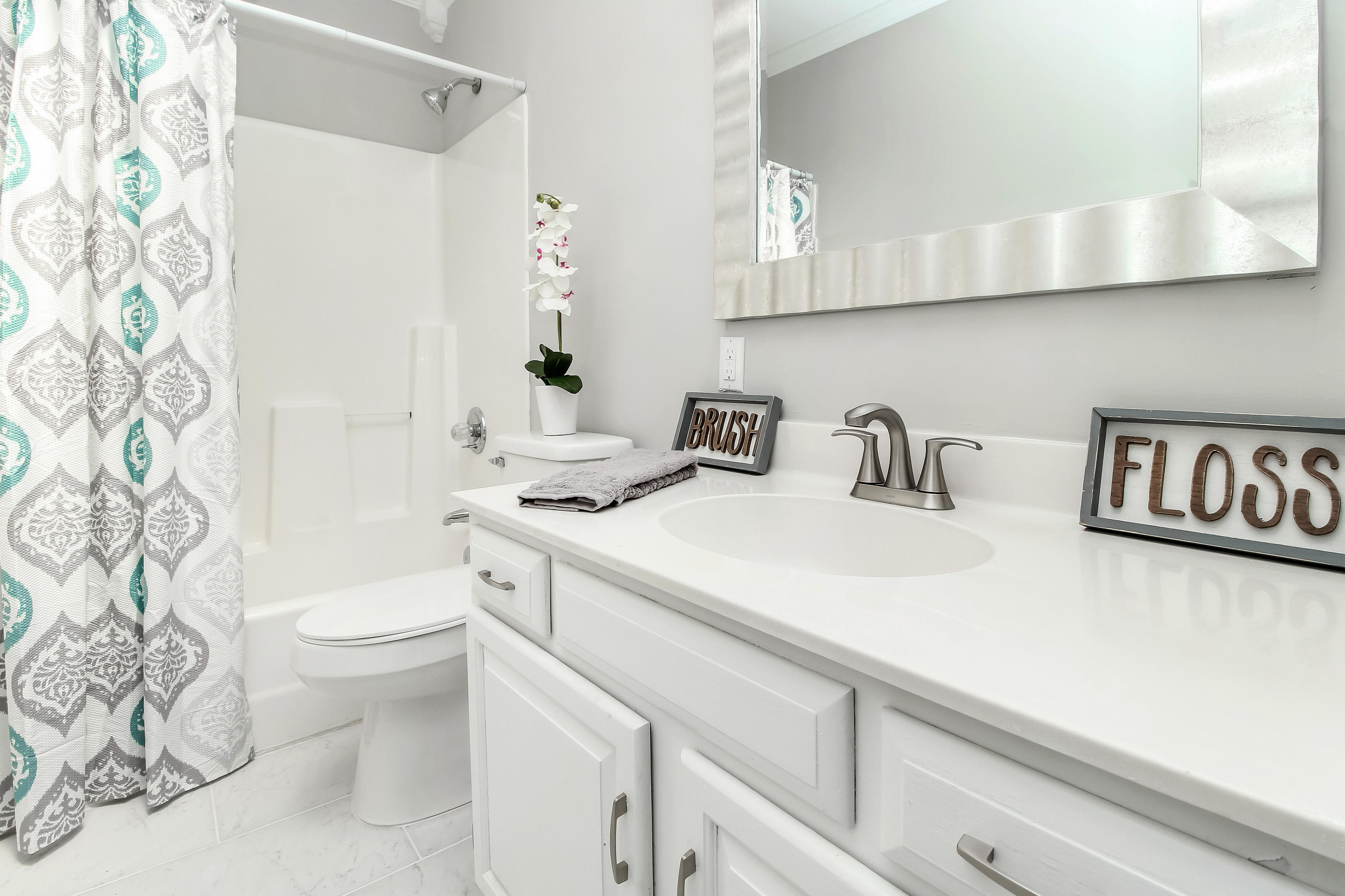 161 Commons Way Goose Creek, SC 29445 - Photo 22 of 30 Guest Bath
