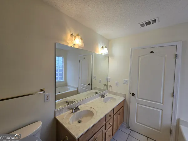 $285,000 | 150 Knights Bridge, Warner Robins, GA 31093