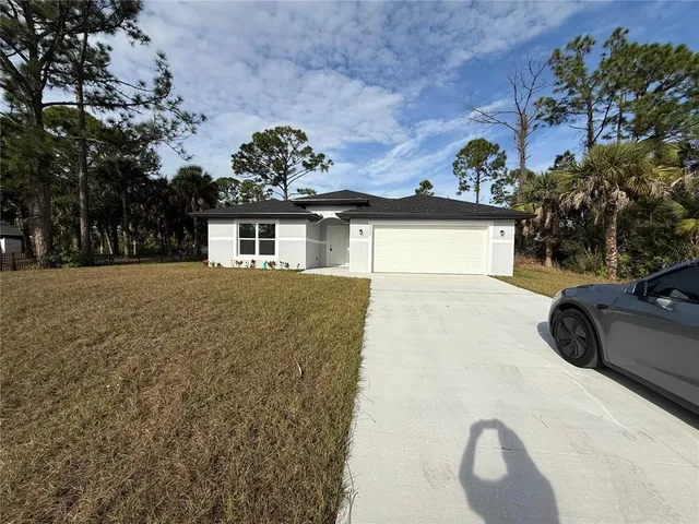 $2,100 | 2665 Begonia Terrace, North Port, FL 34286
