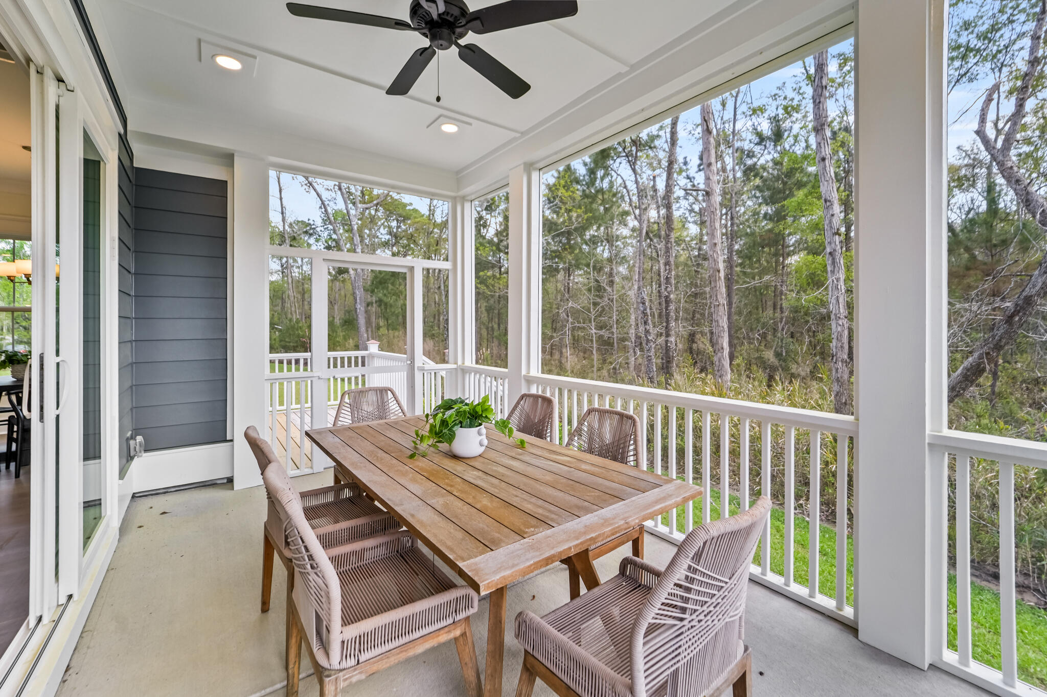 4235 Royal Harbor Road Hollywood, SC 29449 - Photo 23 of 52 screened-in porch