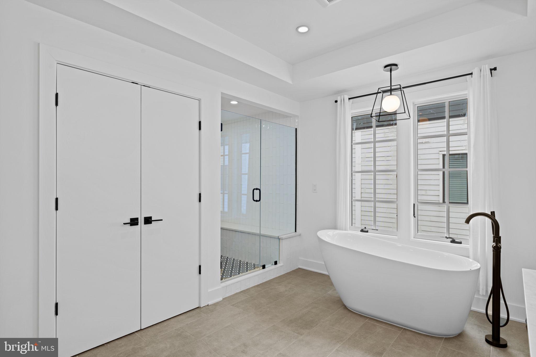 742 South Broad Street Philadelphia, PA 19146 - Photo 19 of 41 a bathroom with a bathtub and shower