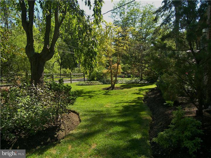2496 Holicong Road New Hope, PA 18938 - Photo 4 of 24 Gallery Image 4