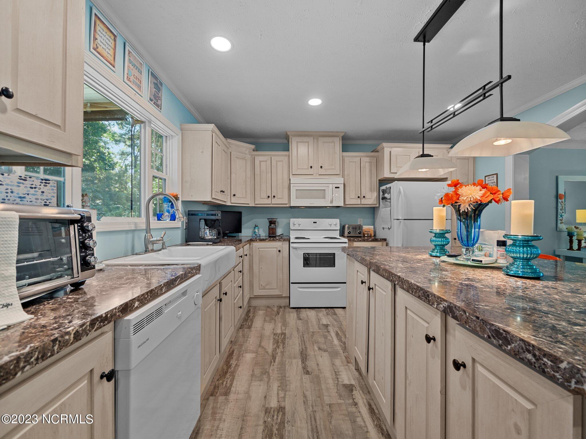 220 Doe Ridge Road Hampstead, NC 28443 - Photo 28 of 50 28-web-or-mls-M1B13187