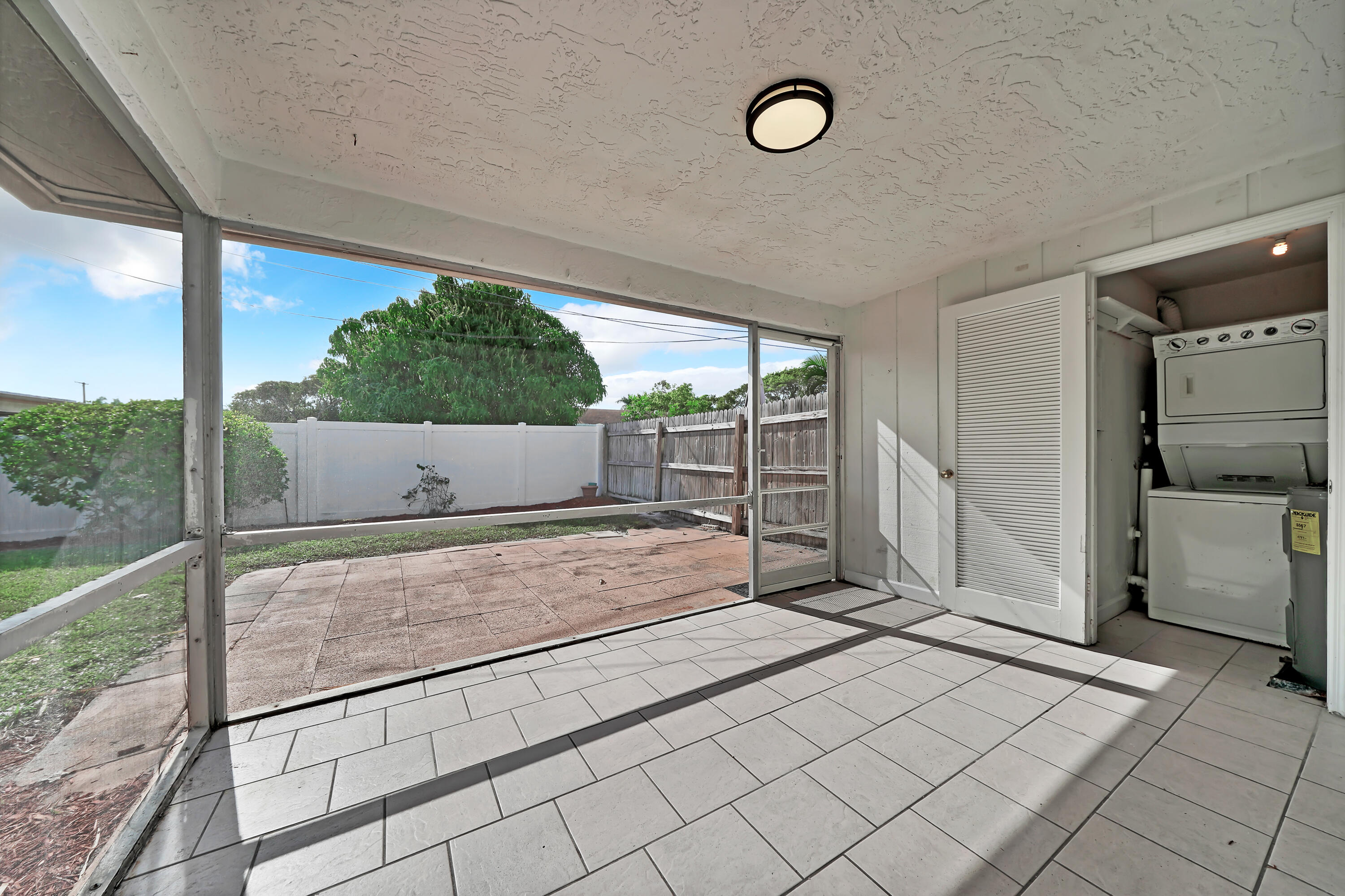 104 Palamino Circle Boca Raton, FL 33487 - Photo 23 of 34 a view of outdoor space
