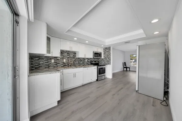 $2,725 | 104 Palamino Circle, Boca Raton, FL 33487