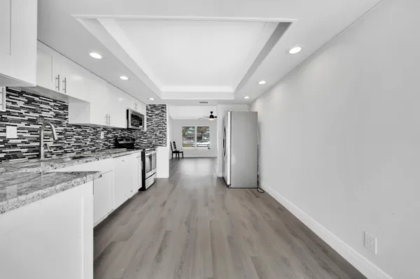 $2,725 | 104 Palamino Circle, Boca Raton, FL 33487