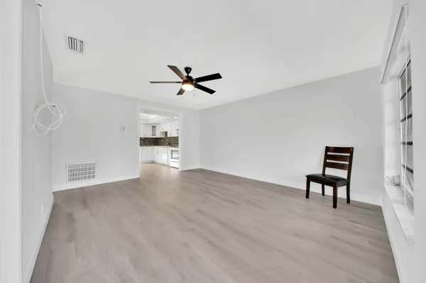 $2,725 | 104 Palamino Circle, Boca Raton, FL 33487