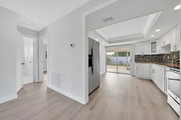 $2,725 | 104 Palamino Circle, Boca Raton, FL 33487