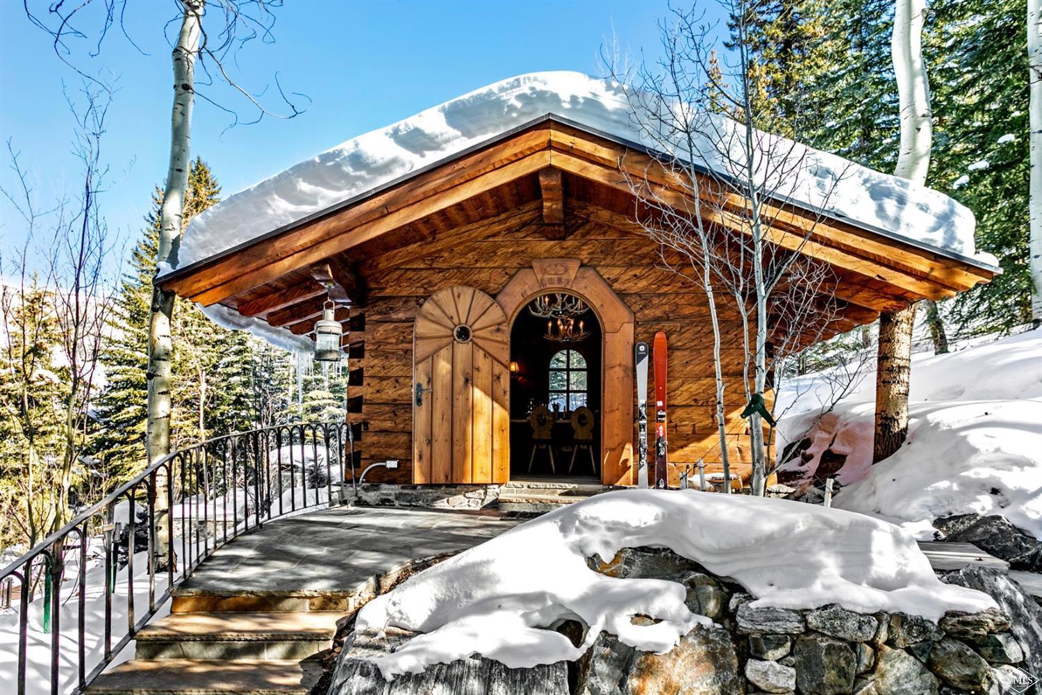 424 West Forest Road Vail, CO 81657 - Photo 12 of 17 a front view of a house