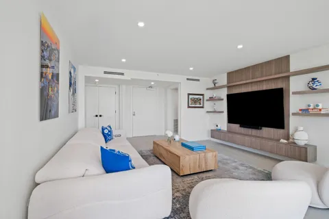 $1,595,000 | 100 Southeast 5th Avenue, Unit 415, Boca Raton, FL 33432