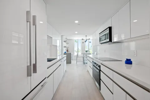 $1,595,000 | 100 Southeast 5th Avenue, Unit 415, Boca Raton, FL 33432