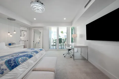 $1,595,000 | 100 Southeast 5th Avenue, Unit 415, Boca Raton, FL 33432