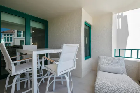 $1,595,000 | 100 Southeast 5th Avenue, Unit 415, Boca Raton, FL 33432