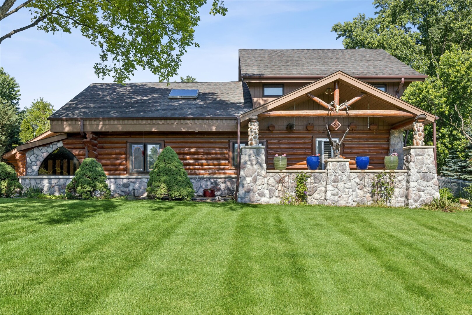 11330 Dineff Road Lemont, IL 60439 - Photo 2 of 46